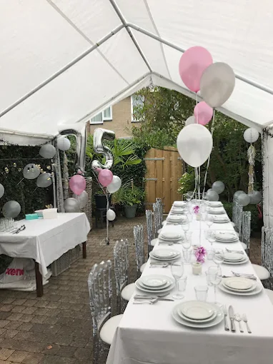 21 dinner partytent met aankleding